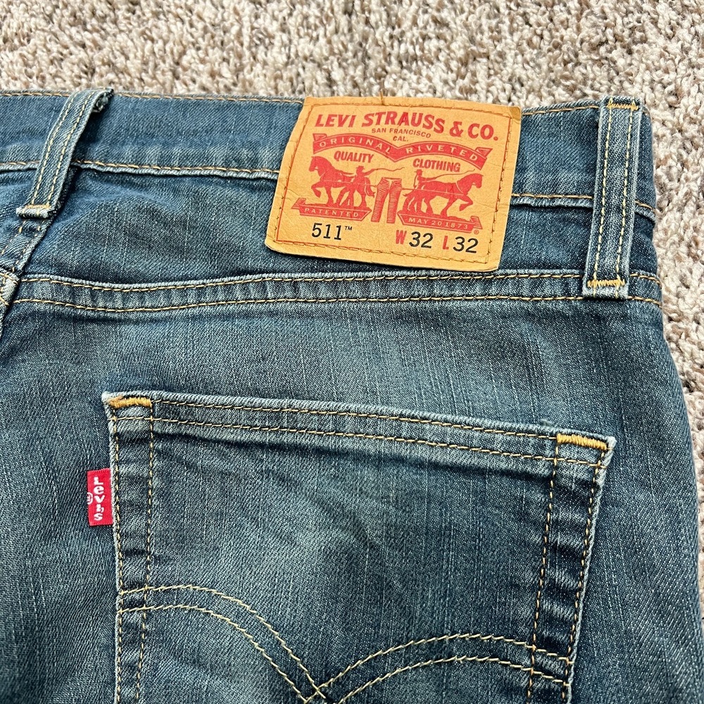 Levi's 511 Jeans 32x32 Blue Skinny Straight Stretch Medium Wash Denim American